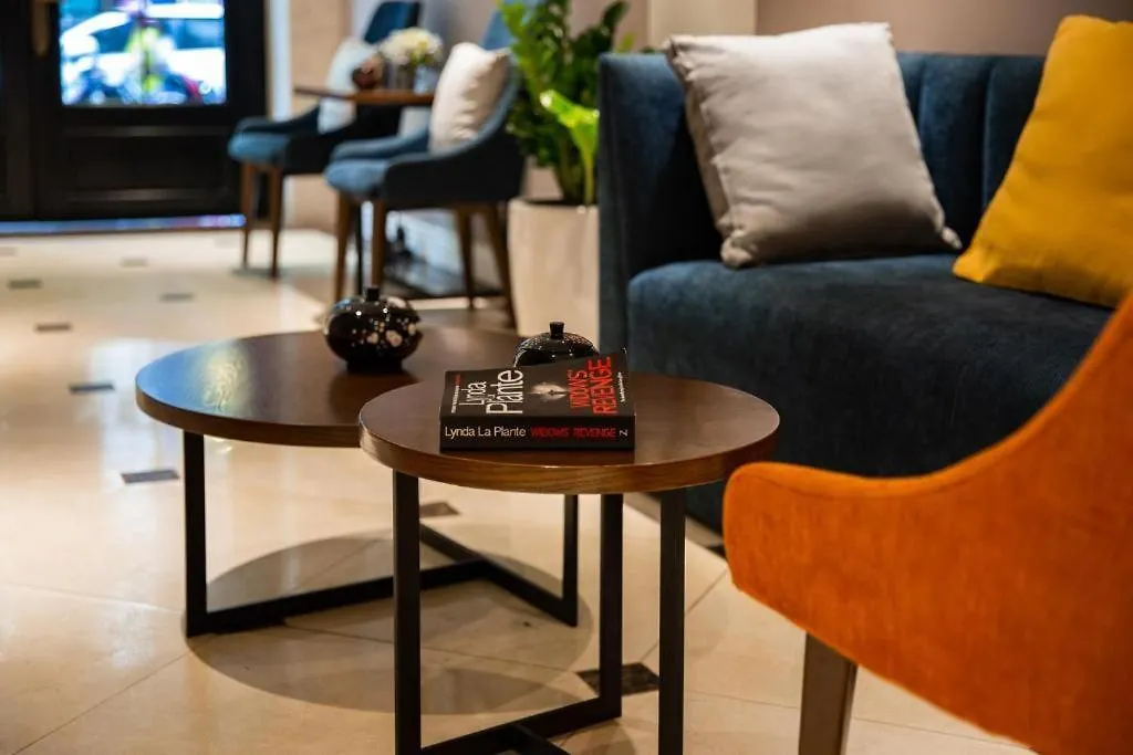 Hanoi Lakeside Premium Hotel & Travel-1